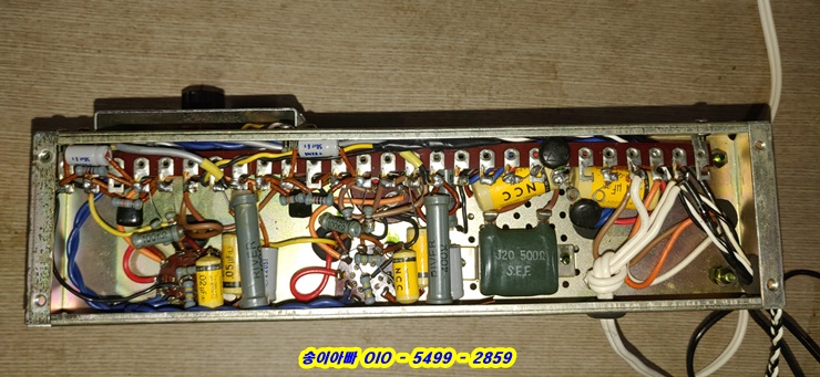 6BM8 amp. 4.jpg