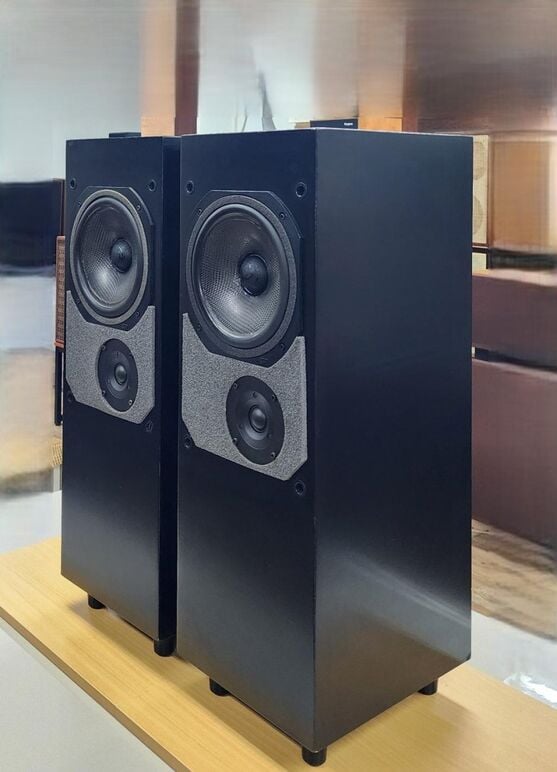 20251010_AUDIO DESIGN_M1 GENERATION II_3.jpg