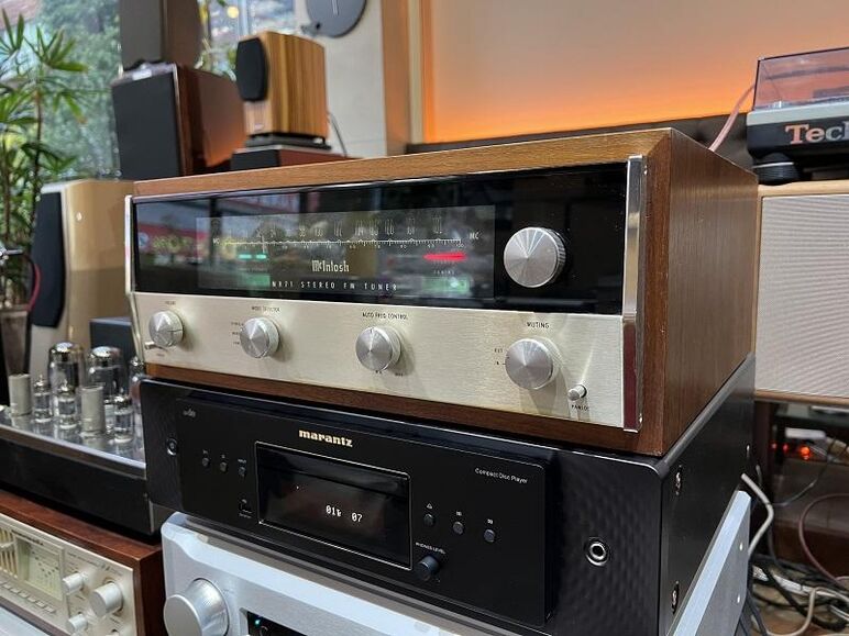 MCINTOSH MR-71 (21).JPG