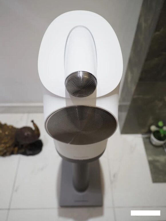 B&W FORMATION DUO 5.jpg