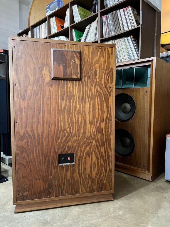 ALTEC MALIBU (19).JPG