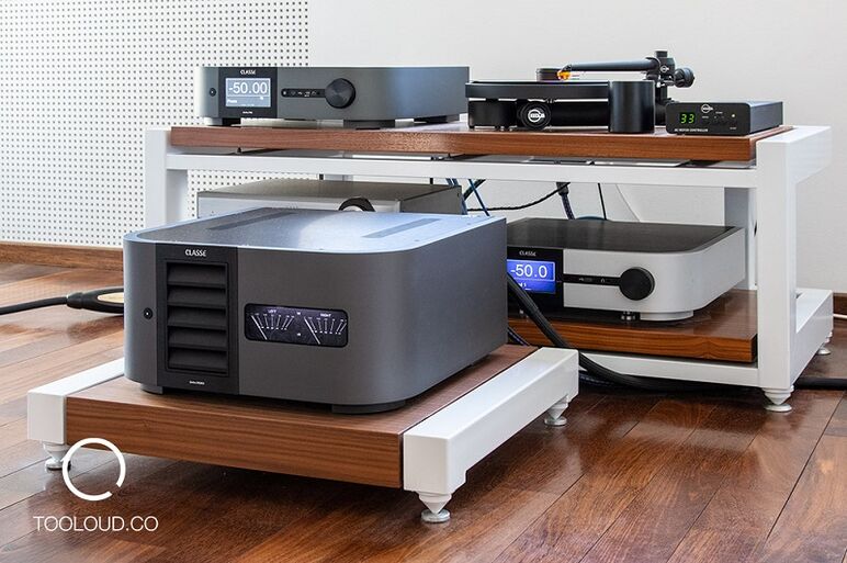 CLASSE DELTA STEREO 1.jpg