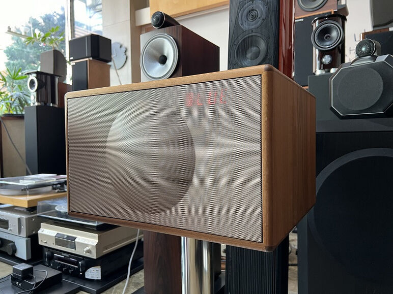 GENEVA MODEL L 3.jpg