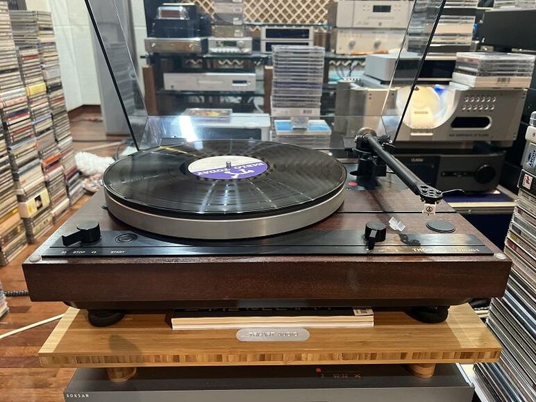 THORENS TD-320 MK2 (4).JPG