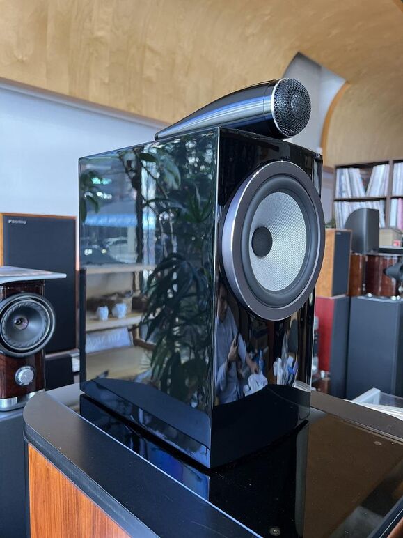 B&W 705 S3 BLACK (15).JPG