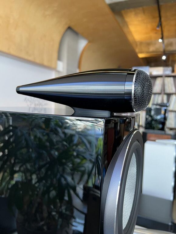 B&W 705 S3 BLACK (22).JPG