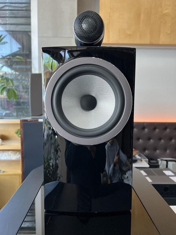 B&W 705 S3 BLACK (10).JPG