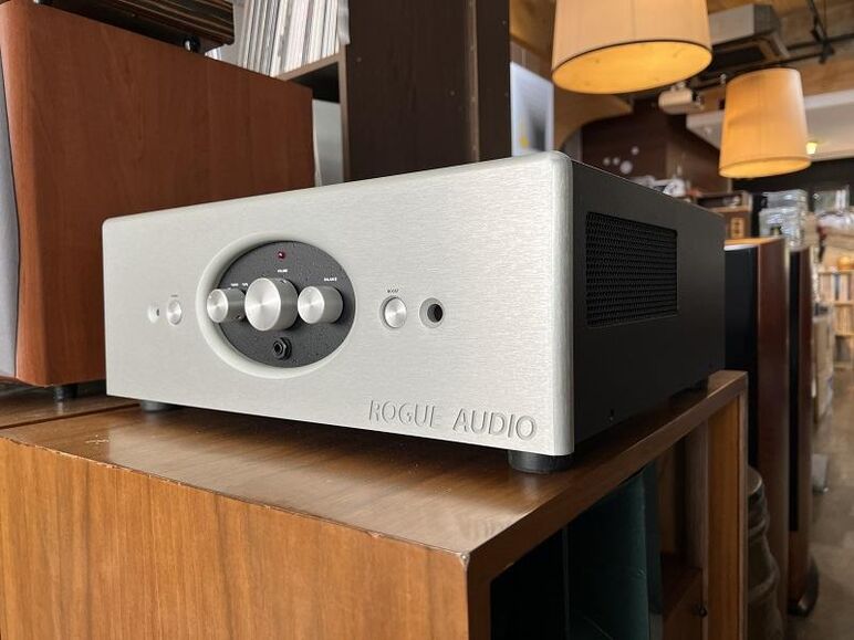 ROGUE AUDIO TEMPEST III (15).JPG