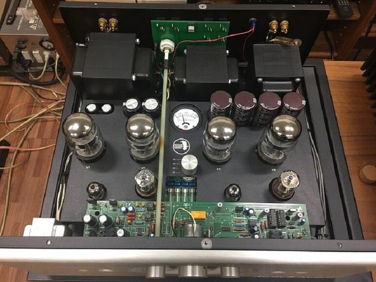 ROGUE AUDIO TEMPEST III (25).JPG