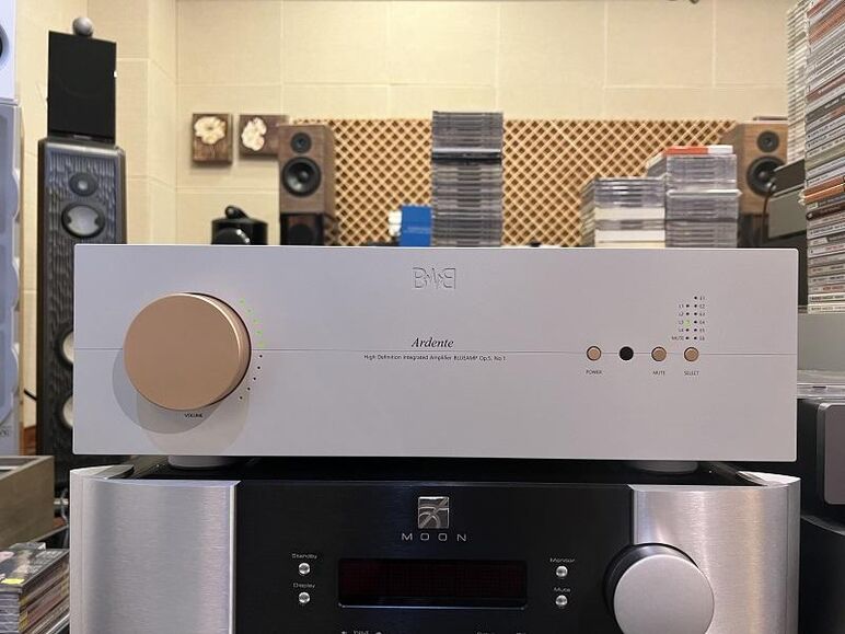 BIT & BEAT ARDENTE MKII UP (3).JPG